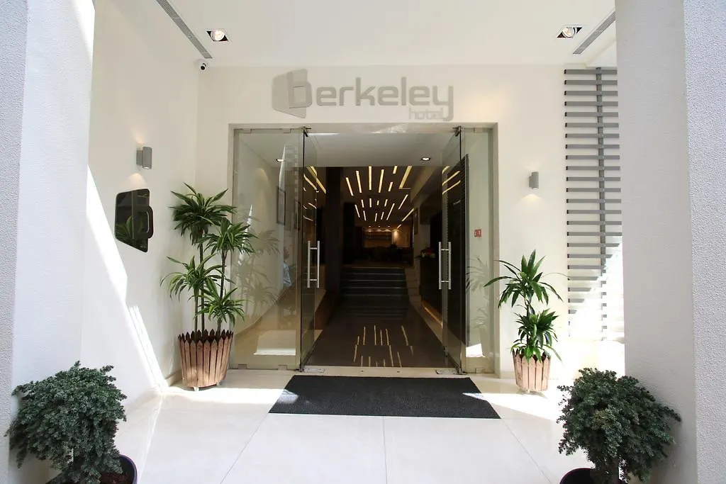 Berkeley Hotel Beirut 3*,